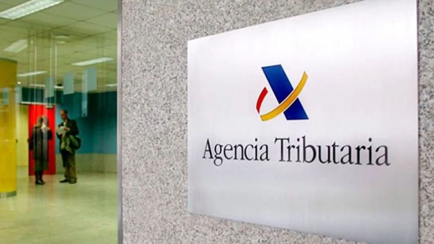 Cartel de una oficina de la Agencia Tributaria