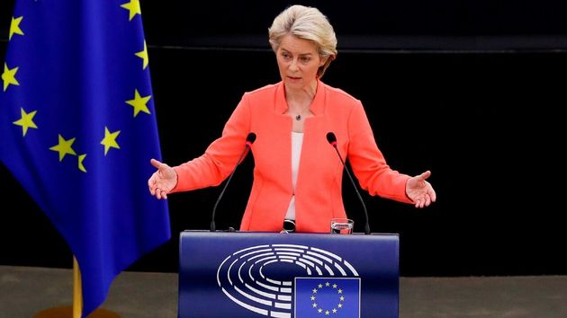 Von der Leyen en el atril de la Comisión Europea