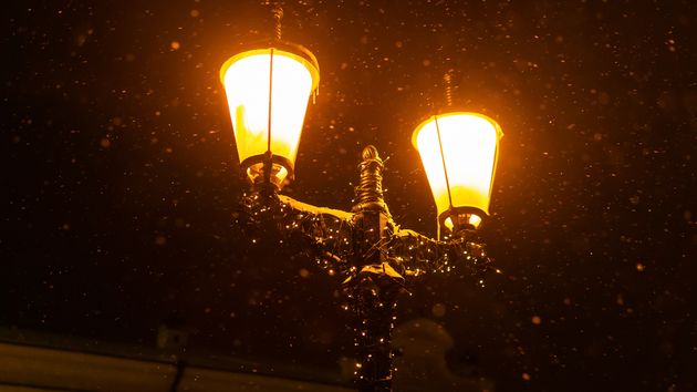 PVPC de la luz hoy domingo 18 de enero de 2026: las horas más baratas y caras