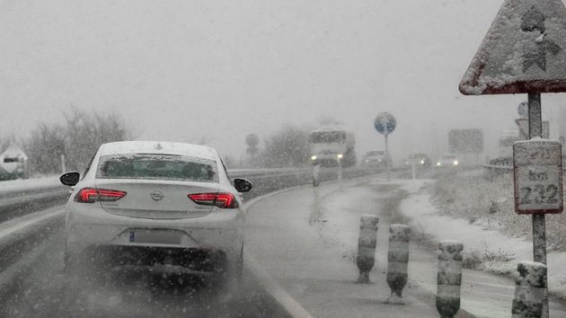 Una carretera nevada