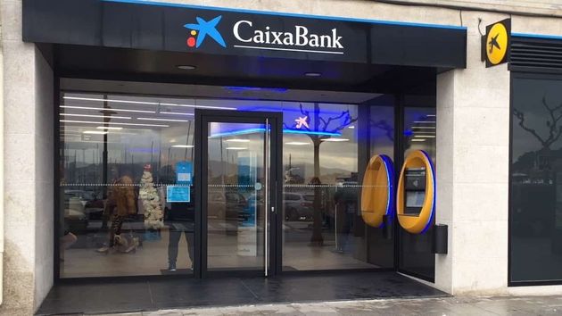 Una sucursal de la entidad CaixaBank