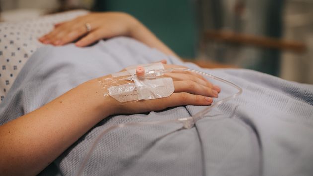 Una mujer hospitalizada