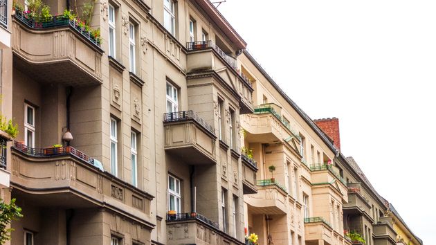 Fachada de un edificio de viviendas