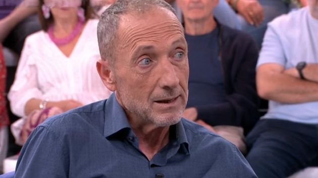 El hombre, durante una entrevista en un plató de televisión.