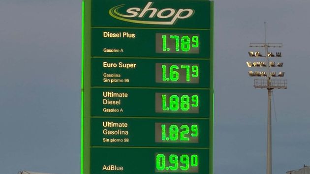 Precio de la gasolina y diesel de una estación de servicio