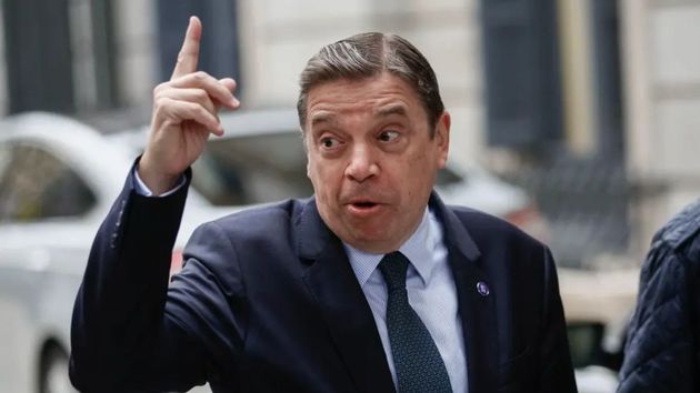 ministro español de agricultura 