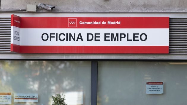 Cartel de una oficina de empleo del SEPE