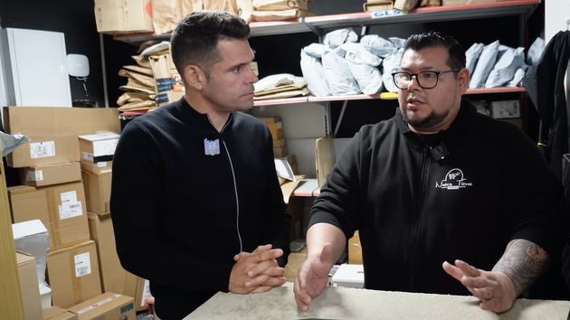 El entrevistado junto a Adrian G.Martin