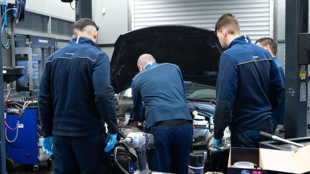 trabajadores de norauto