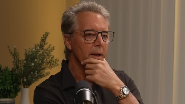 Dan Buettner, experto en longevidad: “El ayuno intermitente debería ser de al menos 12 horas y después hacer una comida contundente y salada”