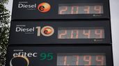 El precio del diésel a más de dos euros en un cartel de una gasolinera