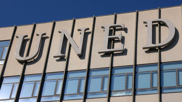 Fachada de la Facultad de Educación de la UNED