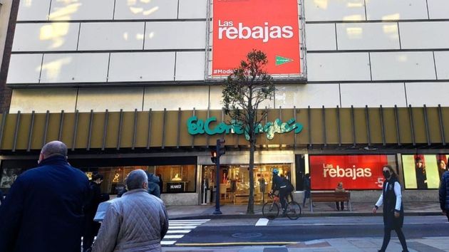 Fachada de una tienda de El Corte Inglés