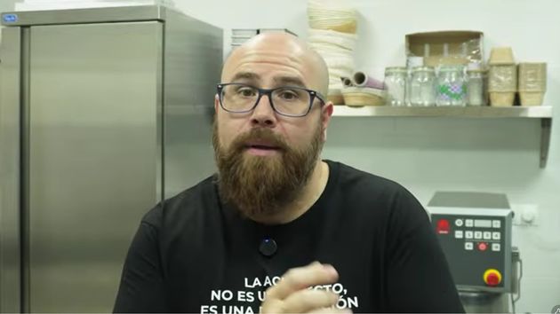 Luis durante el vídeo