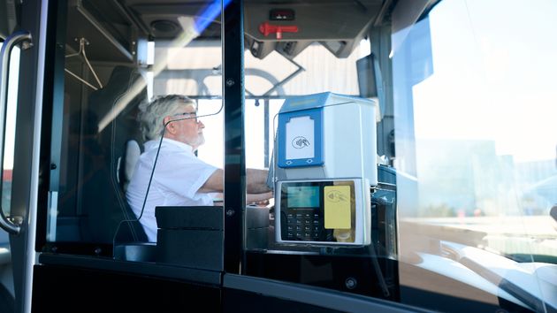 Un conductor de autobuses