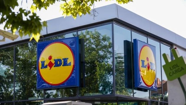 Fachada de un supermercado Lidl