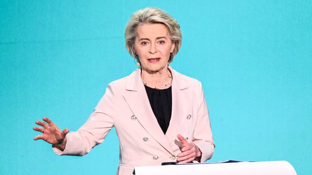  Úrsula von der Leyen, durante un debate, en el Parlamento Europeo