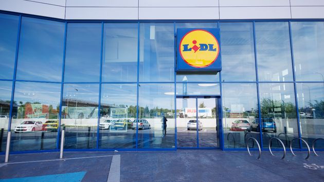 Fachada del supermercado Lidl