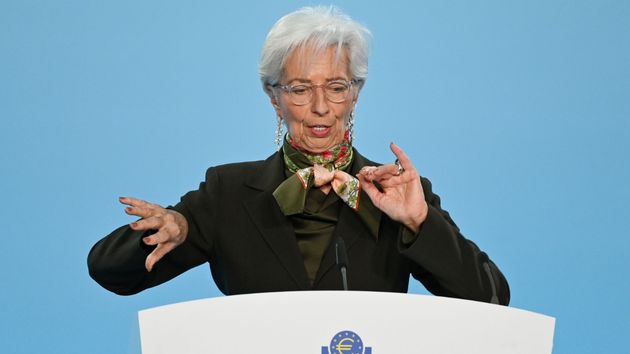 Marguerite Lagarde durante una comparecencia