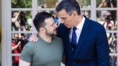 El presidente de Ucrania, Volodimir Zelenski junto a Pedro Sánchez