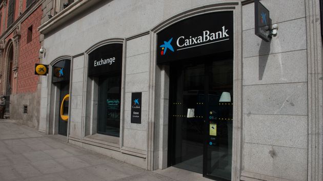 Una oficina de CaixaBank
