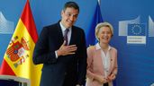 Pedro Sánchez, junto a Ursula Von der Leyen