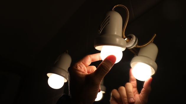 Encendiendo varias bombillas