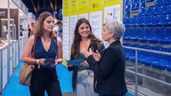 Dos estudiantes en la Feria de Empleo