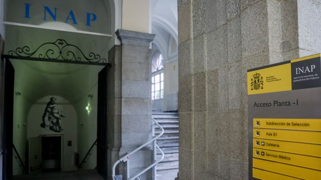 cartel de entrada al INAP