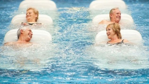 Jubilados en un balneario