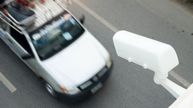 Un radar sobre un coche