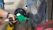 Repostaje en una gasolinera