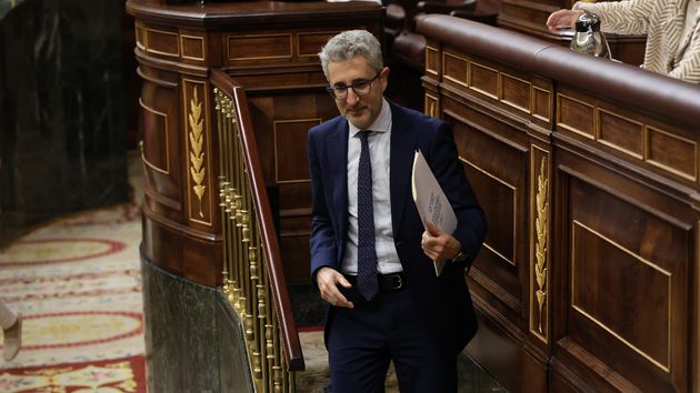 El ministro de Hacienda, Arcadi España, durante la sesión de control al Gobierno
