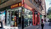 La fachada de un estanco