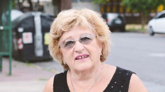 Una mujer pensativa