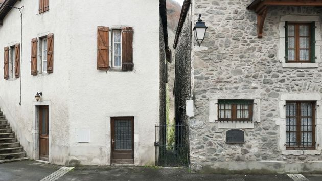  Dos viviendas vecinas 