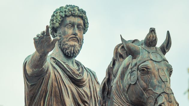 Estatua del emperador romano Marco Aurelio a caballo