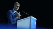 Pedro Sánchez habla desde un atril