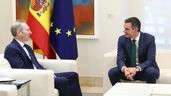 Pedro Sánchez junto al presidente de Amazon en una visita a España