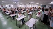 Un grupo aleatorio de opositores en un examen