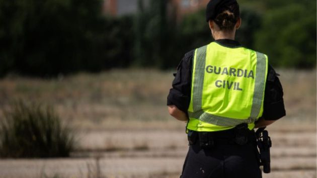 Un agente de la Guardia Civil