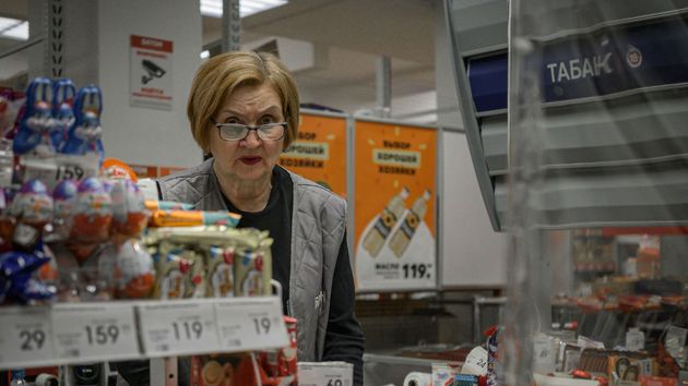 una cajera de supermercado