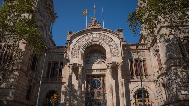 Fachada del Tribunal Superior de Justicia de Cataluña