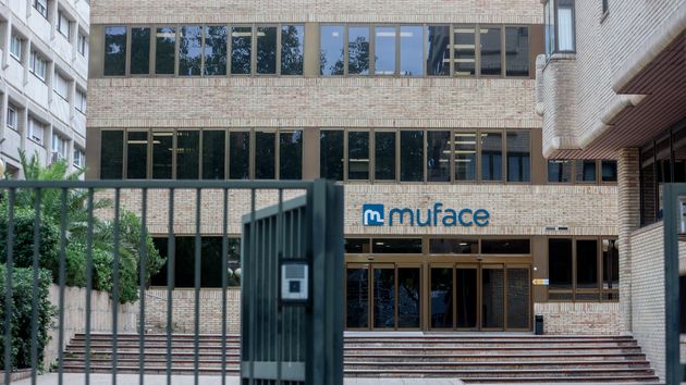 Fachada de un edificio de Muface