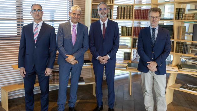 Los asistentes al acuerdo