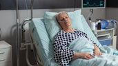 Una mujer hospitalizada