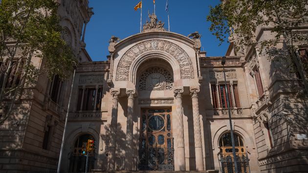 Fachada del Tribunal Superior de Justicia de Cataluña