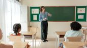 Imagen ilustrativa de una profesora.