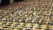 Alumnos examinándose de oposiciones