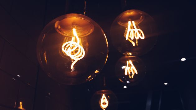 bombillas encendidas